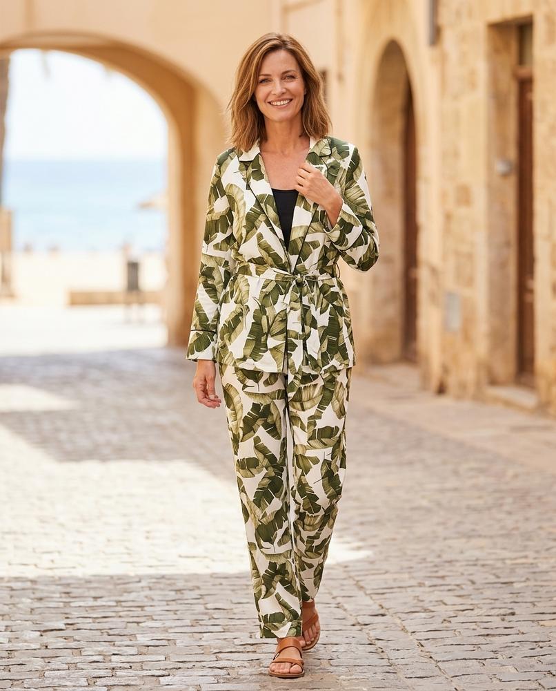 ExpressOutlet24 - Vopod | Printed Belted Suit Women