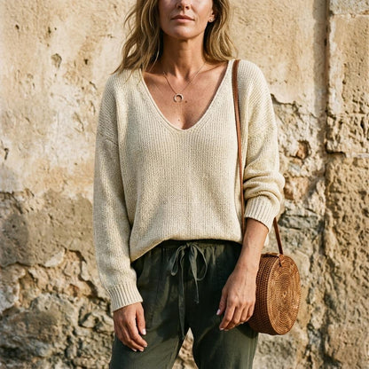 ExpressOutlet24 - Veser | V-Neck Knitted Sweater Women
