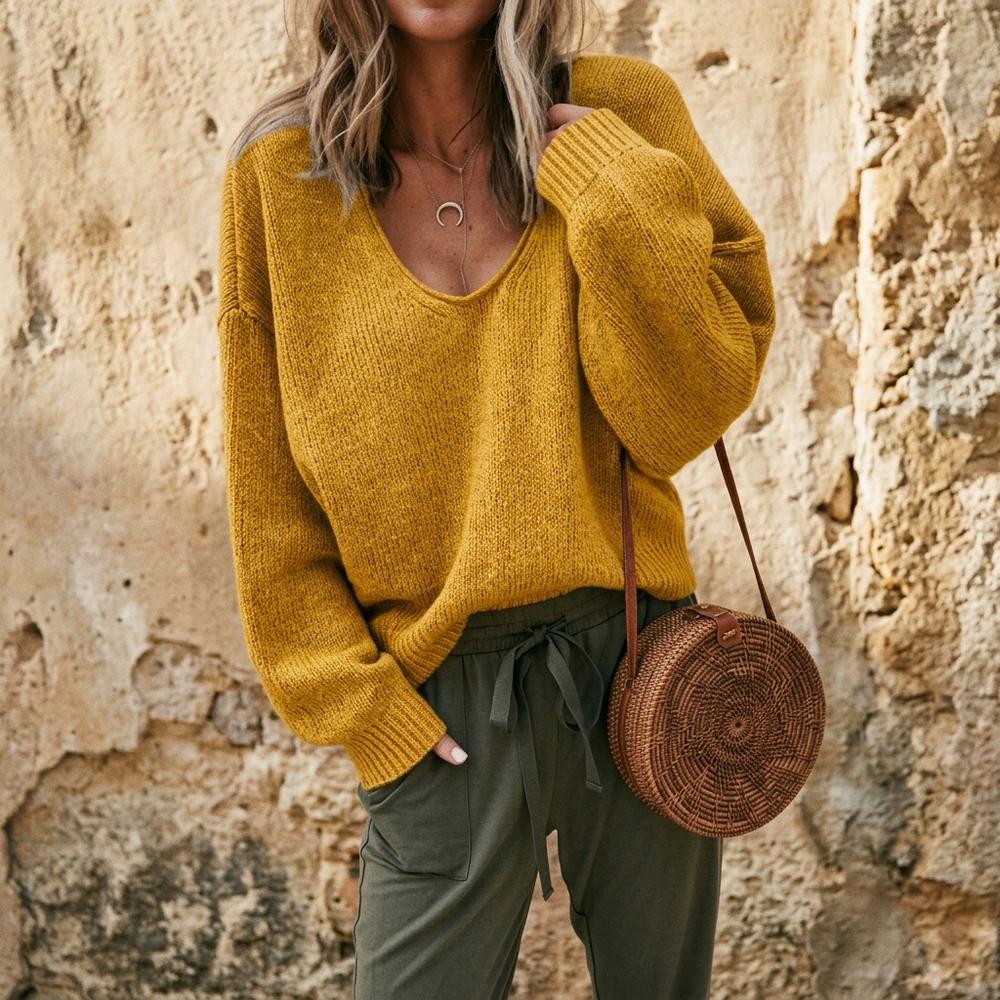 ExpressOutlet24 - Veser | V-Neck Knitted Sweater Women
