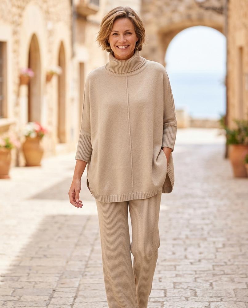 ExpressOutlet24 - Kedar | Knitted Turtleneck Suit Women