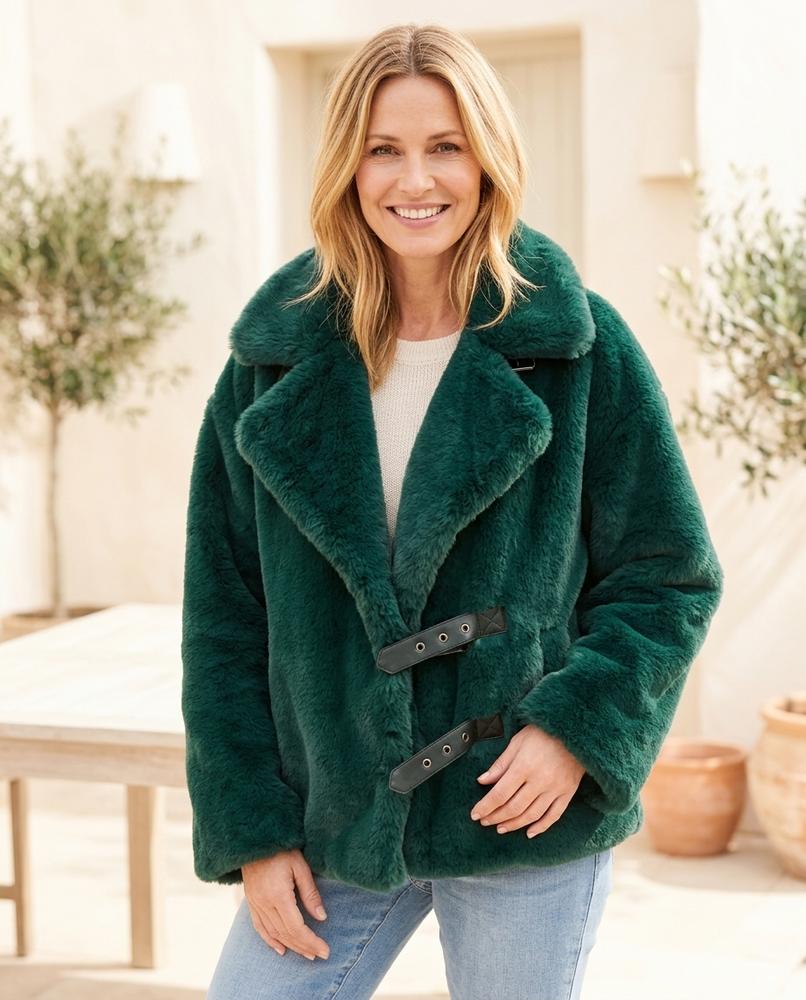 ExpressOutlet24 - Nirev | Plush Wide-Cut Jacket Women