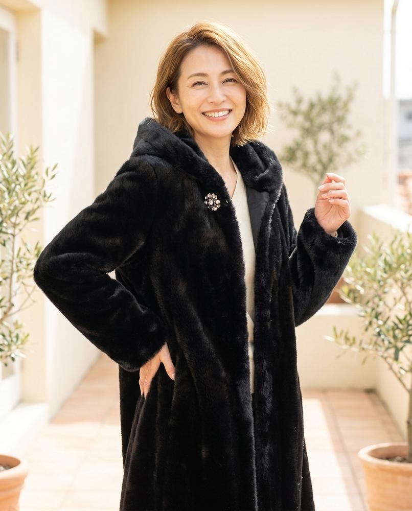 ExpressOutlet24 - Malar | Hooded Faux-Fur Coat Women