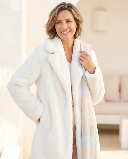 ExpressOutlet24 - Zaran | Plush Single-Breasted Coat Women