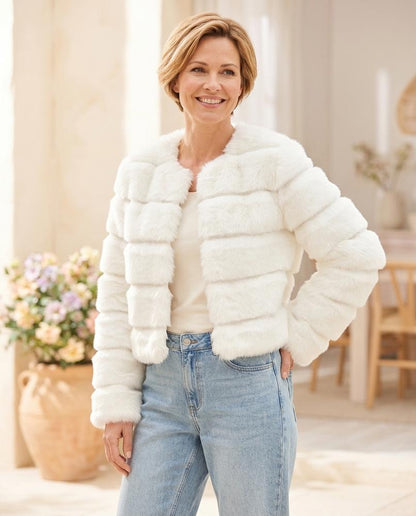 ExpressOutlet24 - Lyvin | Two-Tone Faux Fur Jacket Women
