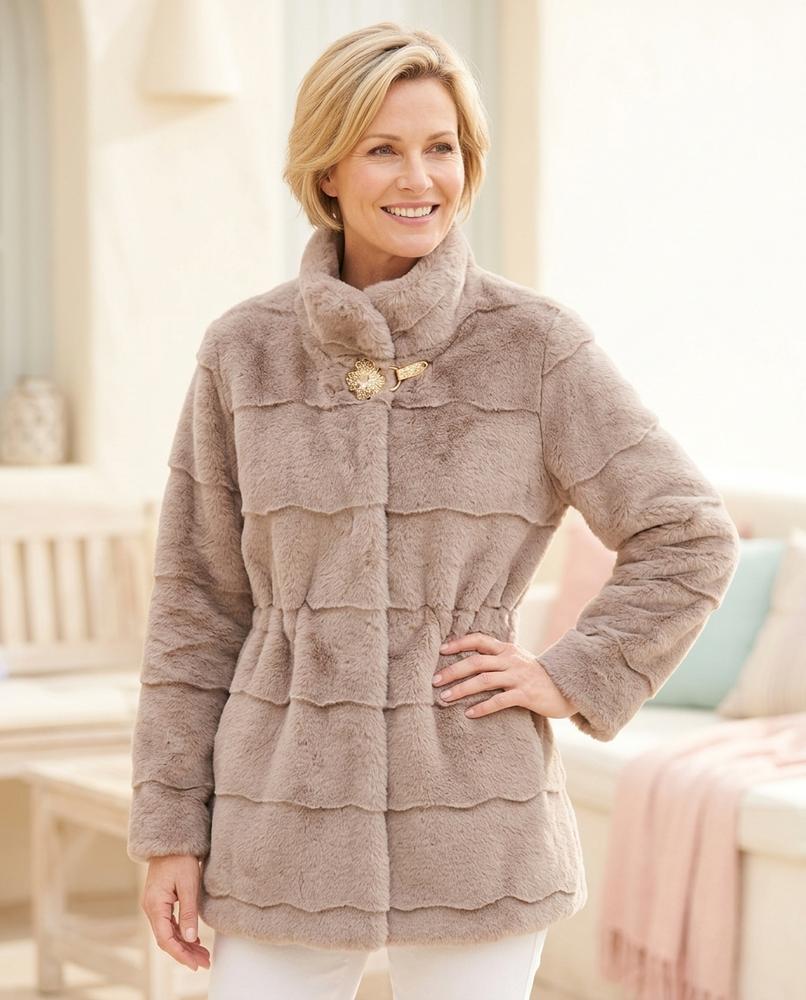 ExpressOutlet24 - Tiken | Faux Fur Buttoned Coat Women