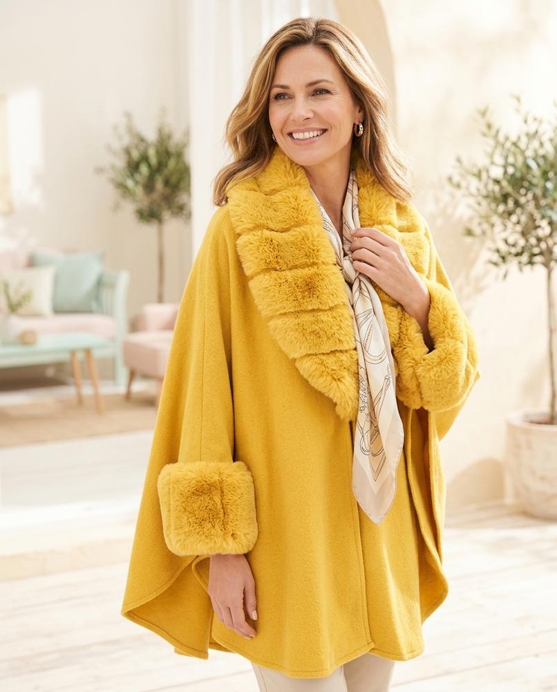 ExpressOutlet24 - Kafal | Faux-Fur Trim Oversized Coat Women