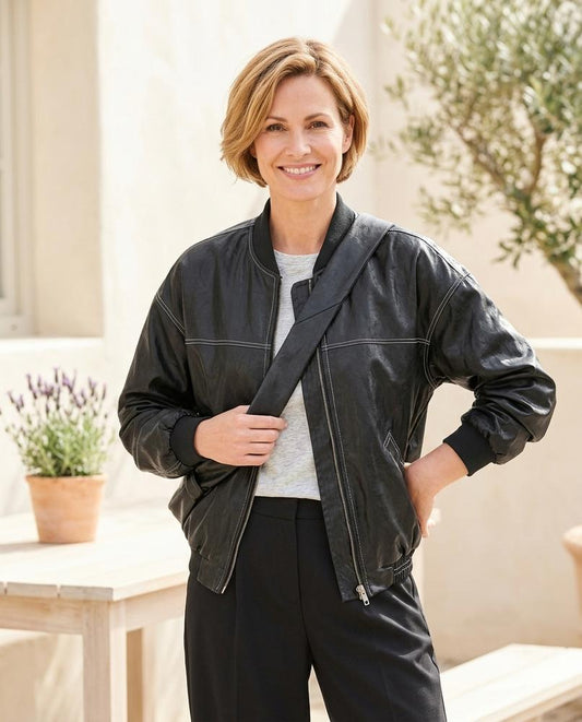 ExpressOutlet24 - Zalek | Bomber Style Contrast-Stitched Jacket Women